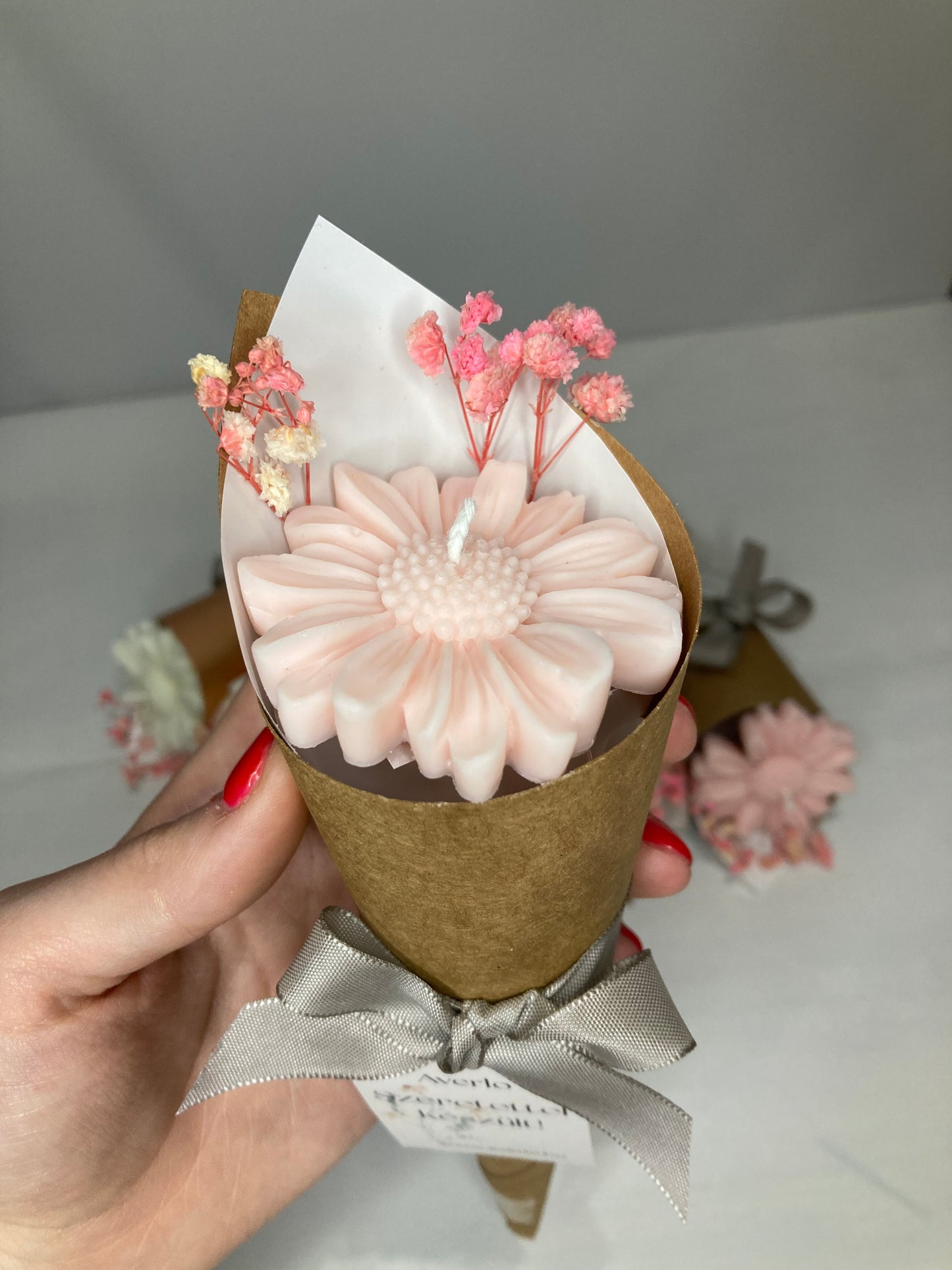 Daisy Dream – Kézzel készült virág formájú gyertya - Babarózsaszín
