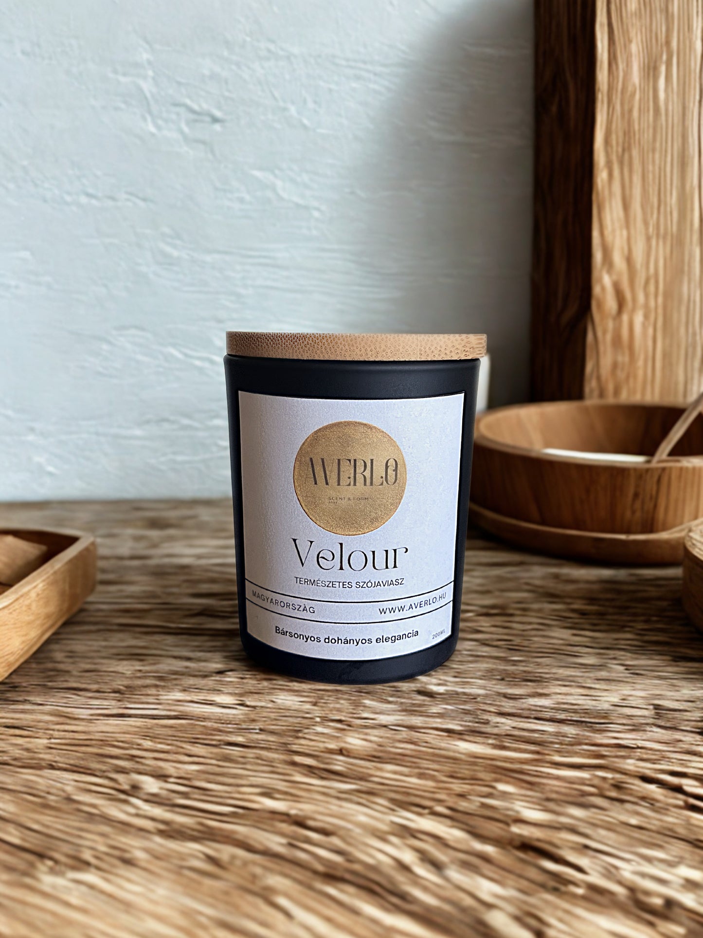 Velour - Luxusillatú szójagyertya (200 ml)